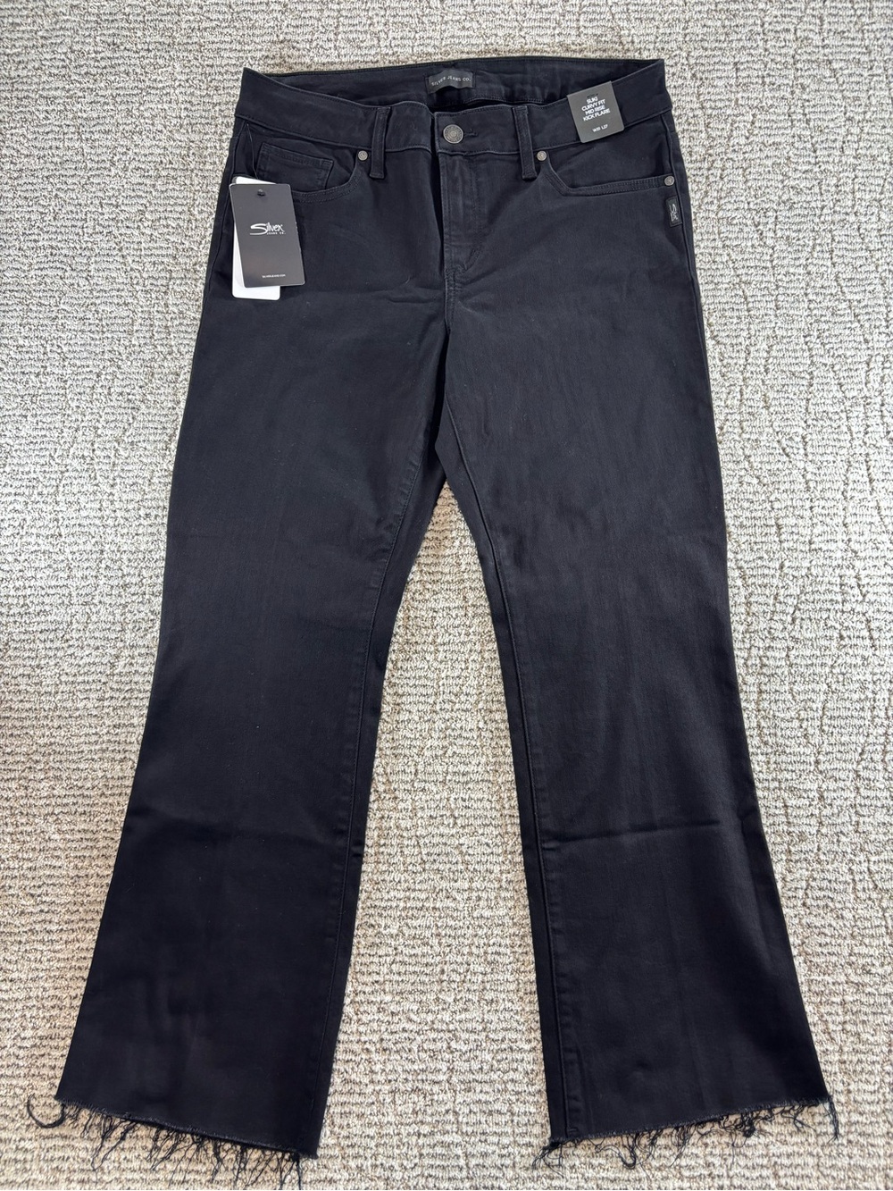 NWT Silver Jeans Women’s Size 31 Black Suki Mid Rise Curvy Fit Kick Flare Jeans